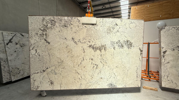 Alpinus White Granite - Image 5