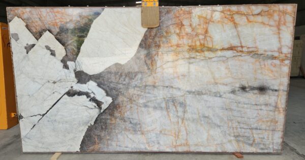 White Patagonia Quartzite - Image 4